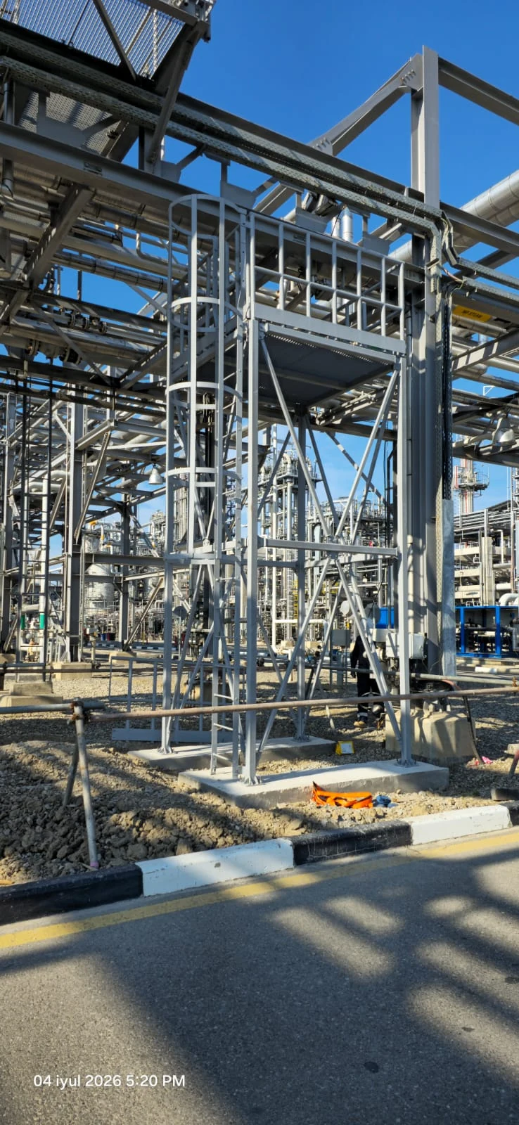 Steam line meter steel platform installed for SOCAR Polymer